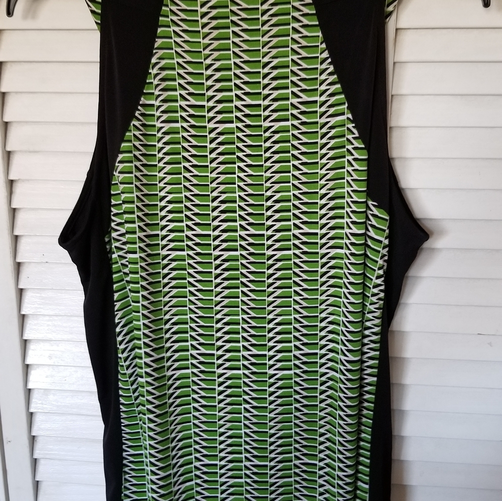 blouse - Picture 2 of 3